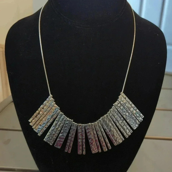 BANANA Republic silver spiked necklace - Picture 5 of 8